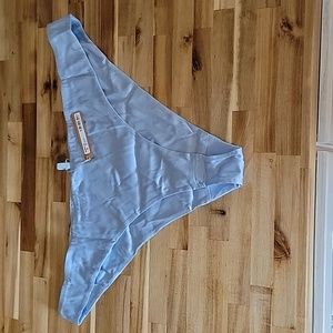 SKIMS Kim Kardashian Women's 4X Bridal Bikini Panties New w/ Tags!